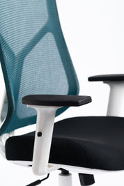 Vinnous Chair