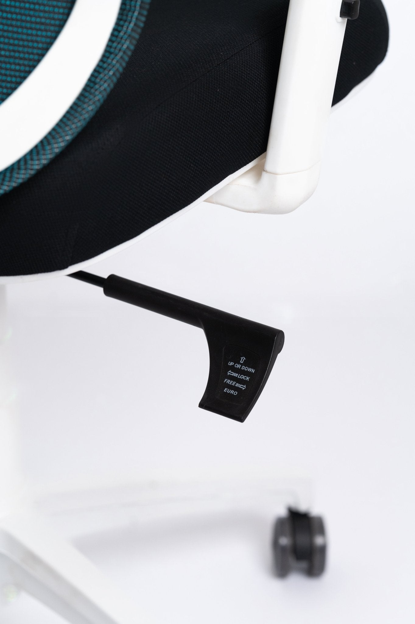 Vinnous Chair - Korsy360