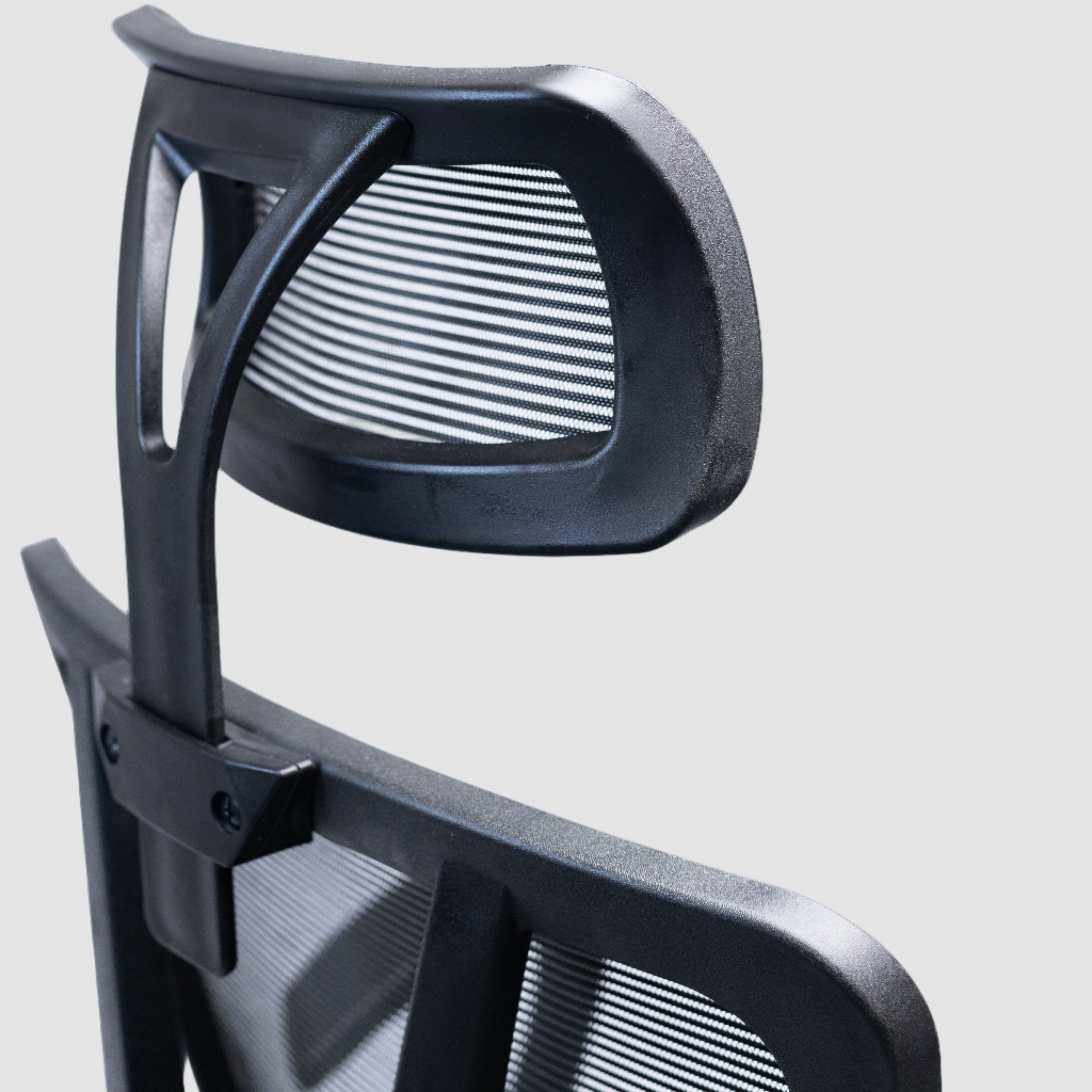 سكاي كرسي مكتب  طبي مودرن شبك متحرك نايلون فريم اسود