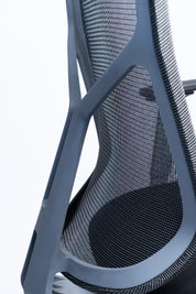 Vinnous Chair