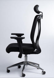 Marriot Chair Manger