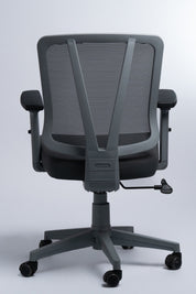 سكاي كرسي مكتب طبي مودرن شبك متحرك فريم رمادي وسط يدات متحركة