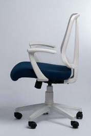 سكاي كرسي مكتب مودرن  طبي شبك وسط متحرك فريم ابيض