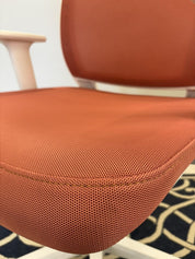 إيكو سمارت كرسي مكتب طبي مودرن شبك متحرك فريم أبيض