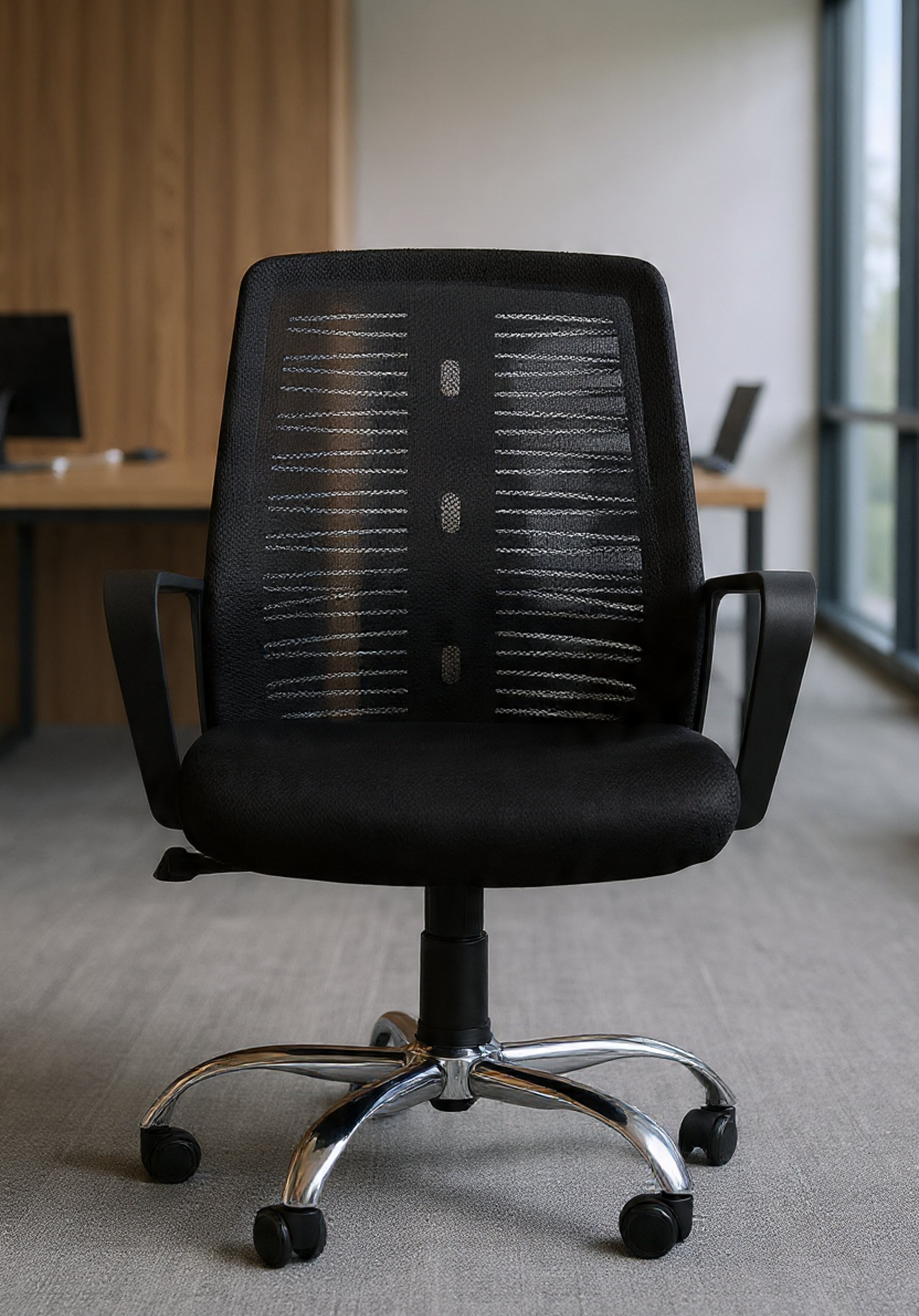 روما كرسي ميش طبي مودرن فريم أسود وسط نجمة كروم