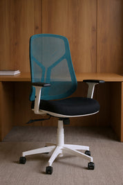 Vinnous Chair